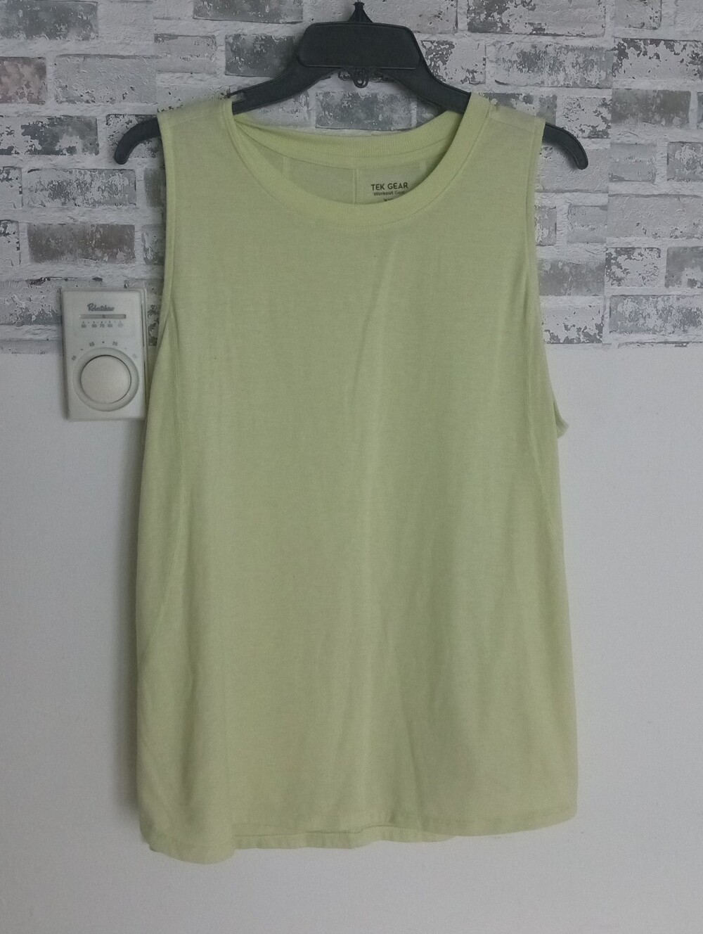 tek gear Light Lime Sleeveless Tank Top